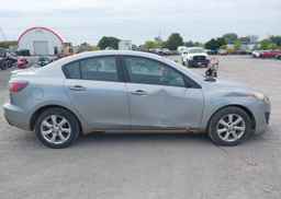 2010 MAZDA 3 I