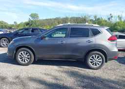 2017 NISSAN ROGUE SV