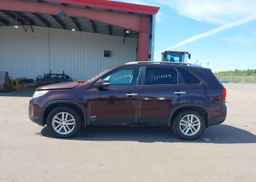 2014 KIA SORENTO LX
