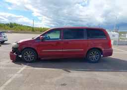 2014 CHRYSLER TOWN & COUNTRY S