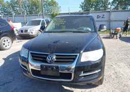 2009 VOLKSWAGEN TOUAREG
