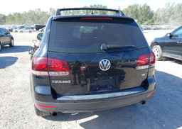 2009 VOLKSWAGEN TOUAREG