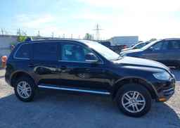 2009 VOLKSWAGEN TOUAREG