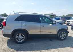 2014 KIA SORENTO LX V6