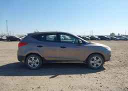 2011 HYUNDAI TUCSON GL