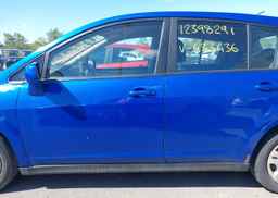 2010 NISSAN VERSA