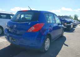 2010 NISSAN VERSA