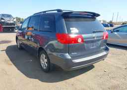 2008 TOYOTA SIENNA