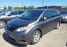 2011 TOYOTA SIENNA LE
