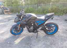2024 SUZUKI GSX800 R