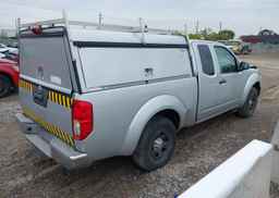 2015 NISSAN Frontier s