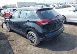2024 NISSAN KICKS