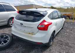2014 FORD FOCUS SE