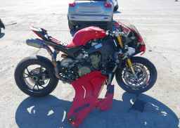 2024 DUCATI PANIGALE V4S