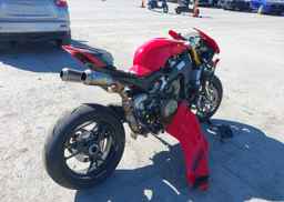 2024 DUCATI PANIGALE V4S
