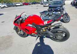 2024 DUCATI PANIGALE V4S