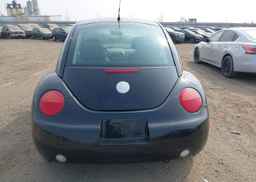2002 VOLKSWAGEN NEW BEETLE GLS