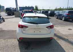 2015 MAZDA MAZDA3