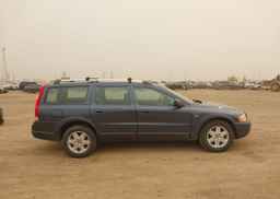 2006 VOLVO XC70 2.5T