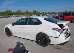 2019 TOYOTA CAMRY LE