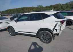 2022 KIA SELTOS EX