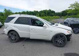 2011 MERCEDES-BENZ ML 350 BLUETEC 4MATIC