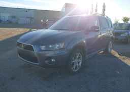 2011 MITSUBISHI OUTLANDER SE
