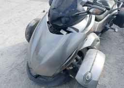 2011 CAN-AM SPYDER ROADSTER RS