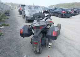 2011 CAN-AM SPYDER ROADSTER RS