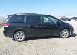 2014 TOYOTA SIENNA