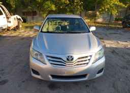 2010 TOYOTA CAMRY LE