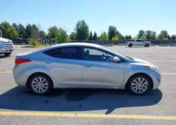 2013 HYUNDAI ELANTRA GL