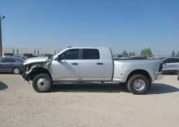 2017 RAM 3500 SLT
