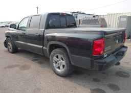 2008 DODGE DAKOTA QUAD SLT