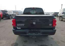 2008 DODGE DAKOTA QUAD SLT