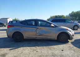 2013 HYUNDAI ELANTRA GL