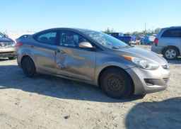 2013 HYUNDAI ELANTRA GL