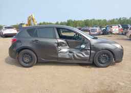 2011 MAZDA 3 S