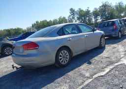 2013 VOLKSWAGEN PASSAT S