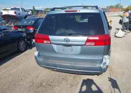 2005 TOYOTA SIENNA CE