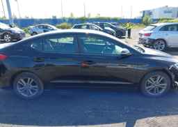 2017 HYUNDAI ELANTRA GL