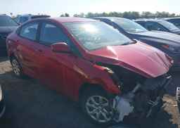 2013 HYUNDAI ACCENT GL