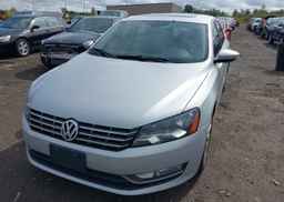 2012 VOLKSWAGEN PASSAT