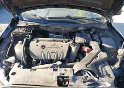 2013 MITSUBISHI lancer se