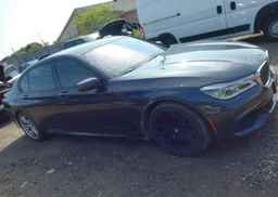 2016 BMW 750 XI