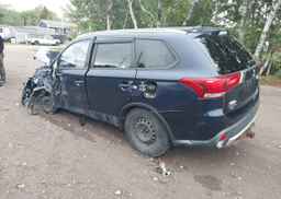 2016 MITSUBISHI OUTLANDER SE