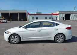 2017 HYUNDAI ELANTRA LE