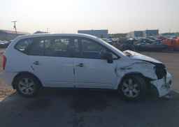 2009 KIA RONDO