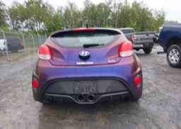 2013 HYUNDAI Veloster Turbo