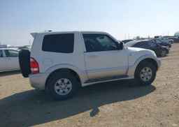 2003 MITSUBISHI pajero